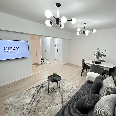 Urban Luxury Studios By Cozy Apartments Iasi Buitenkant foto